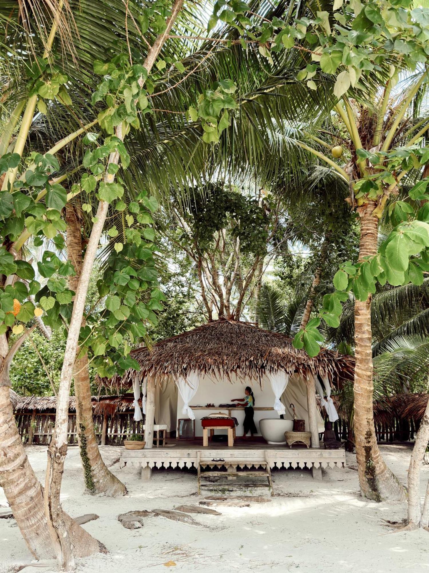 Aloita Resort Mentawai Tua Pejat Екстериор снимка